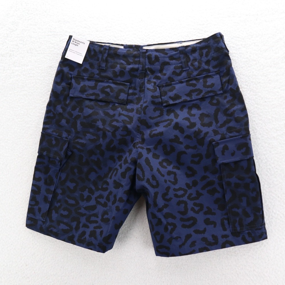 Nike Shorts Mens 32 Blue Black SB Kearny Cargo Leopard Print AOP Ripstop Skater - Picture 2 of 16